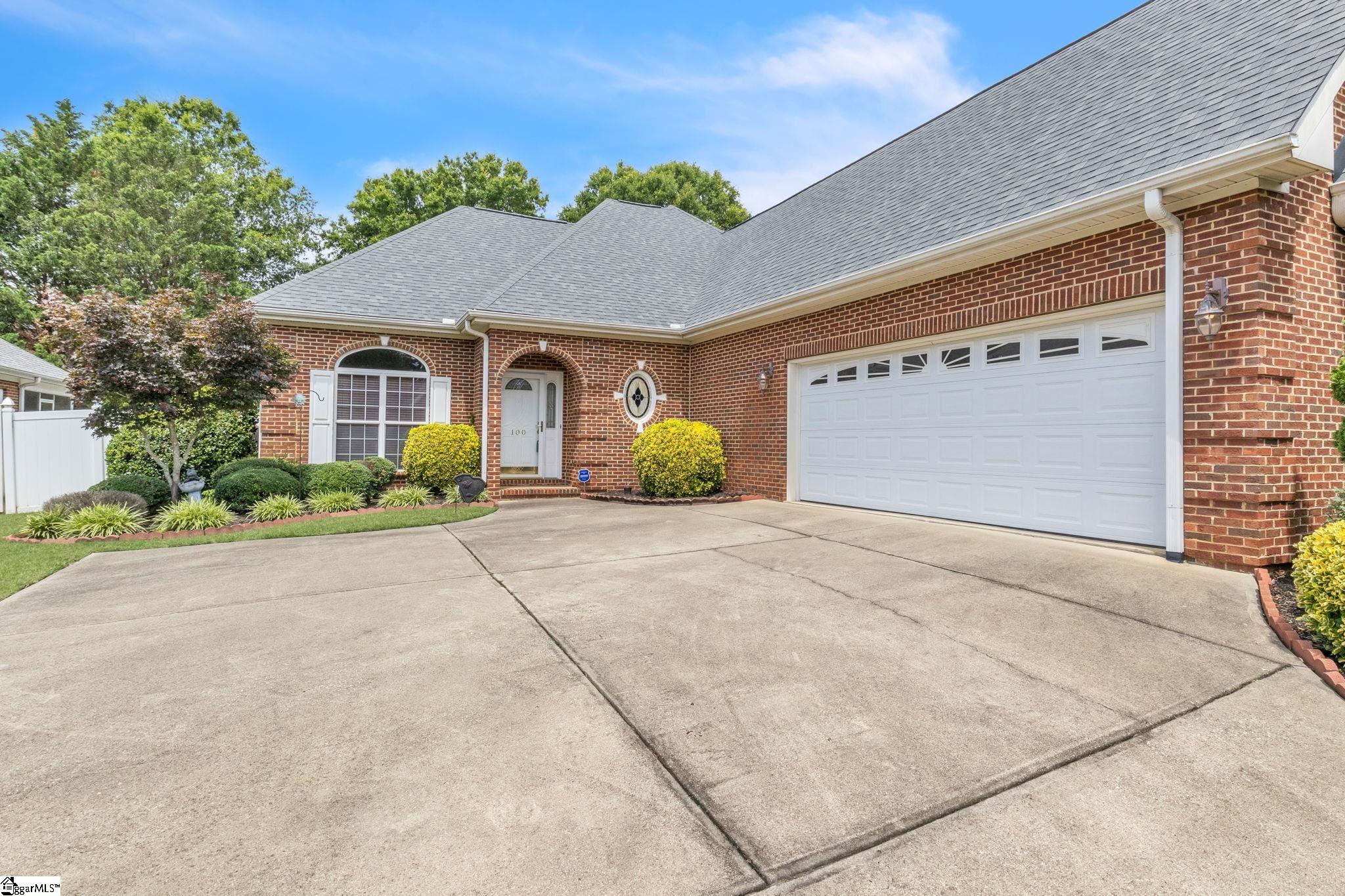 100 Banbury Circle, Simpsonville, SC 29681 Compass