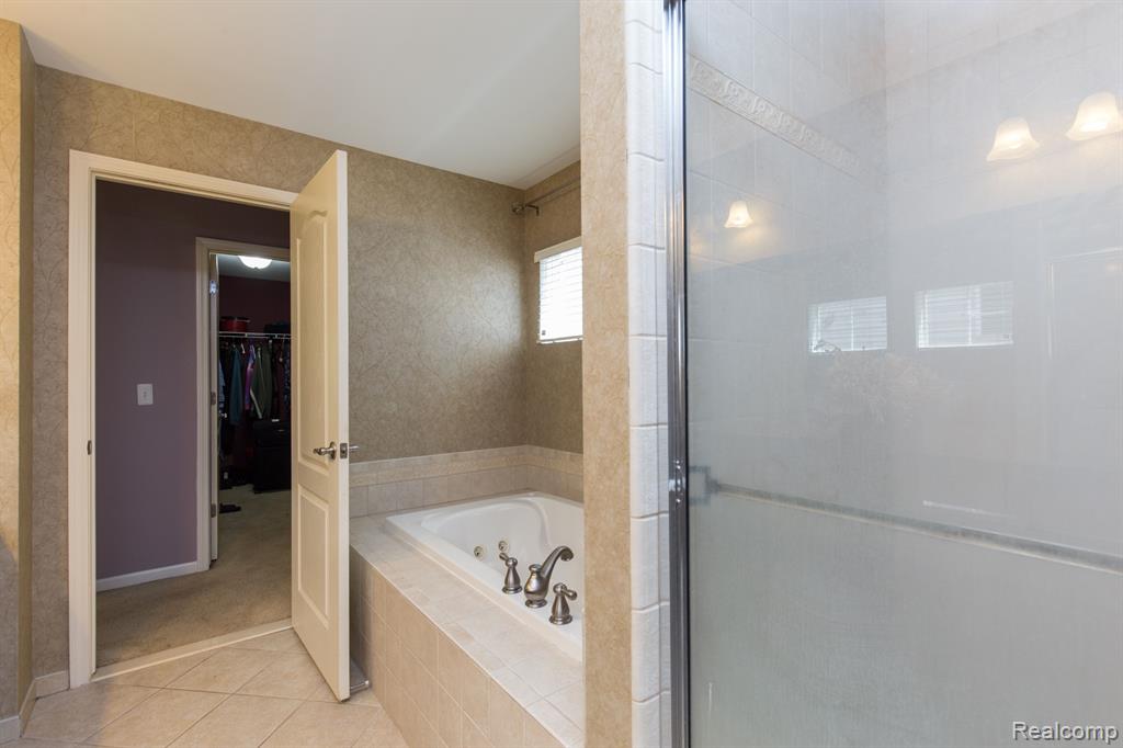 27380 Victoria Road Novi, MI 48374 - Photo 24 of 42