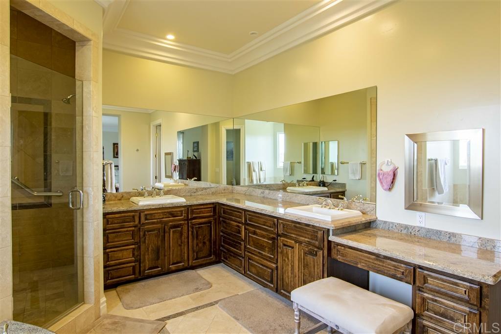 4360 Fallsbrae Road Fallbrook, CA 92028 - Photo 14 of 25