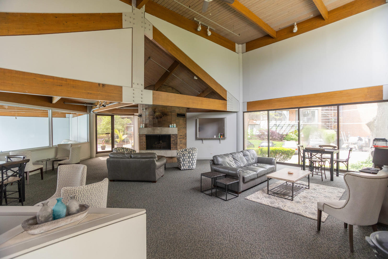 2 South Atrium Way, Unit 208 Elmhurst, IL 60126 - Photo 24 of 26