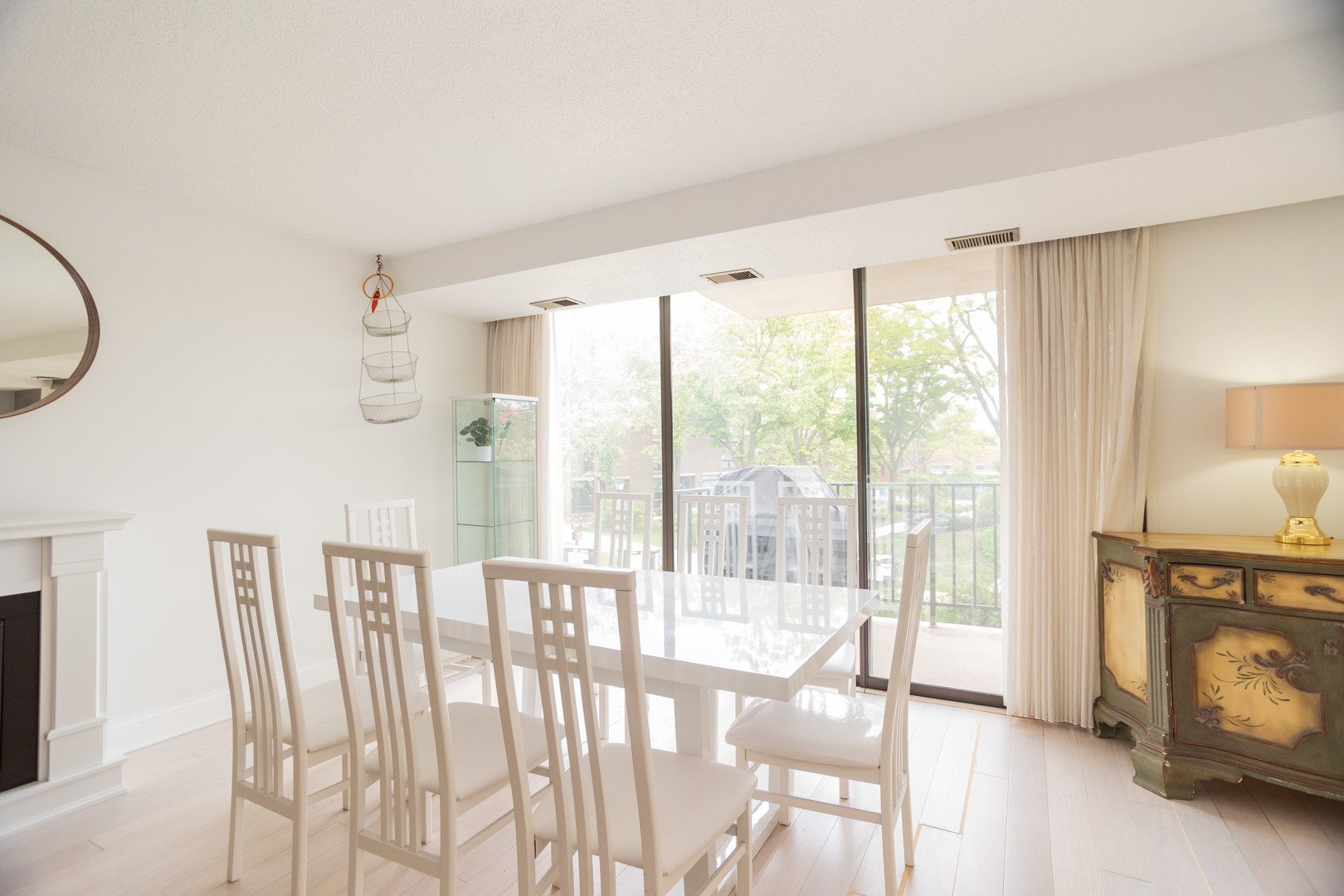 2 South Atrium Way, Unit 208 Elmhurst, IL 60126 - Photo 7 of 26