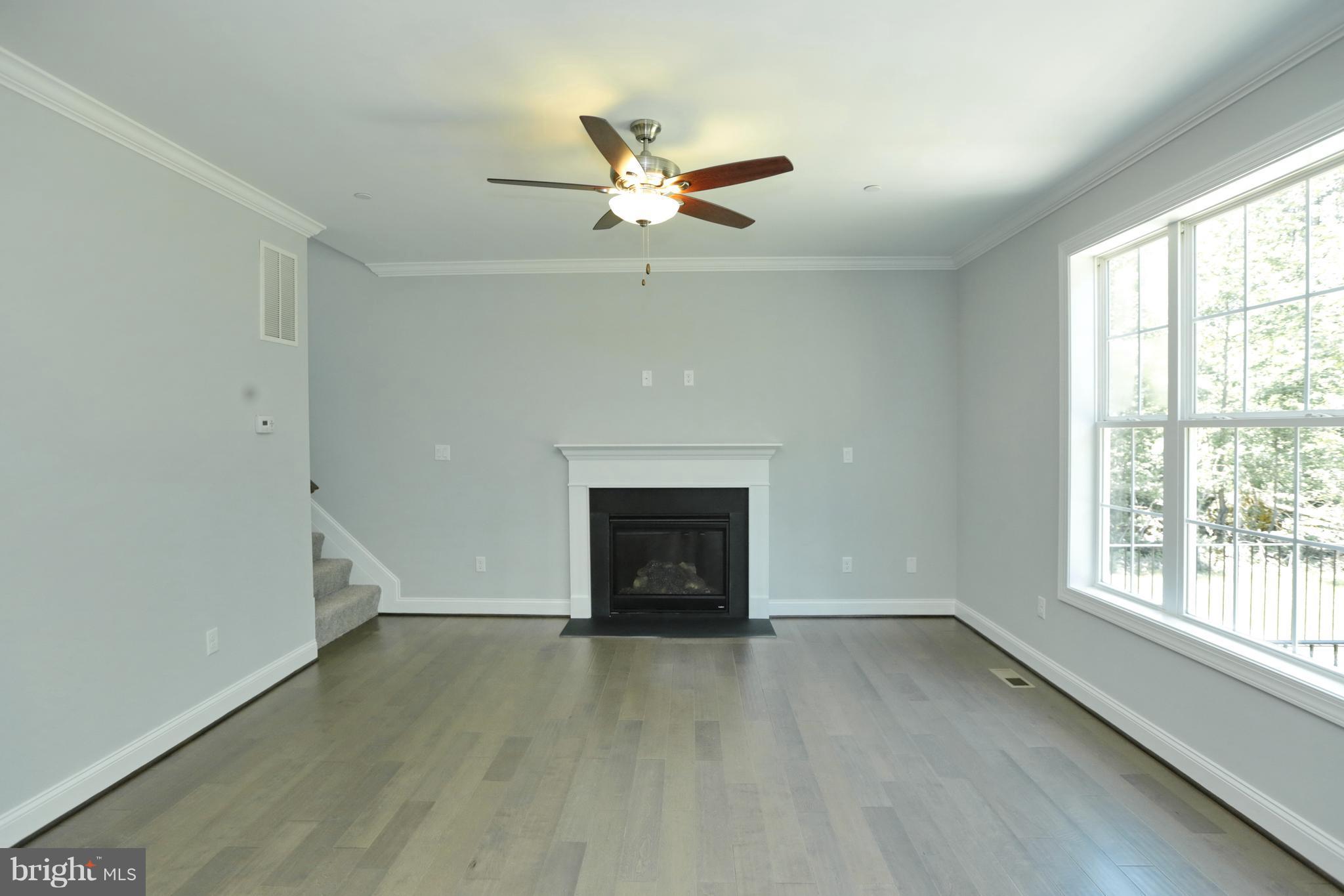 10275 South Faulkner Road Faulkner, MD 20632 - Photo 17 of 30 Family Room