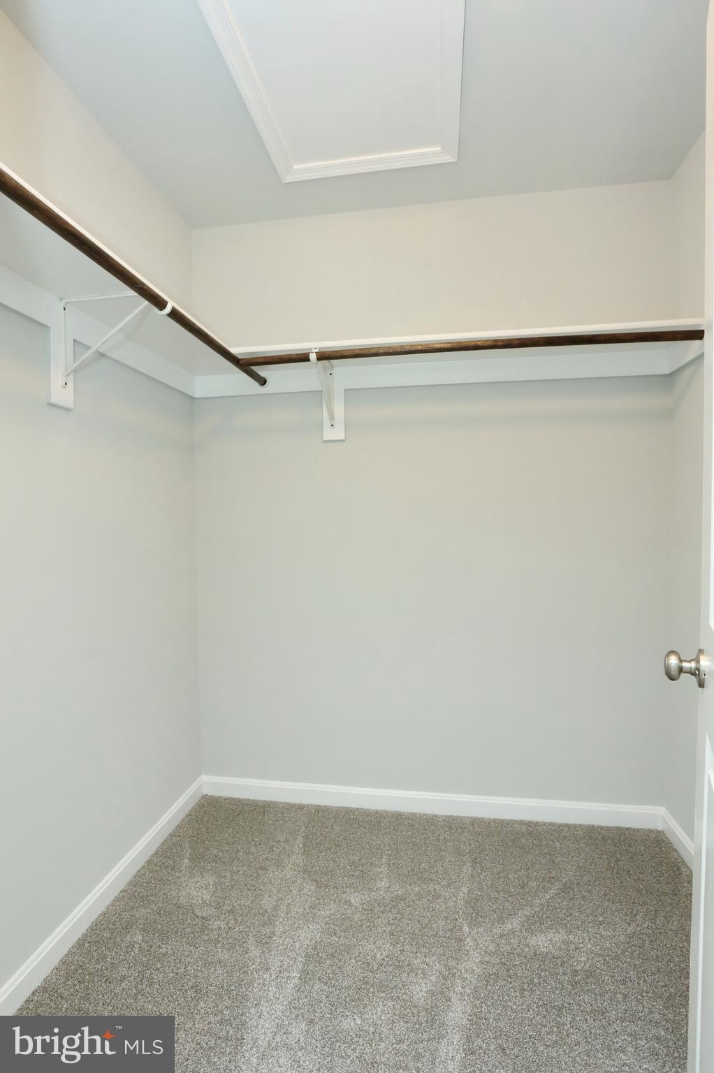 10275 South Faulkner Road Faulkner, MD 20632 - Photo 27 of 30 Walk-in closet