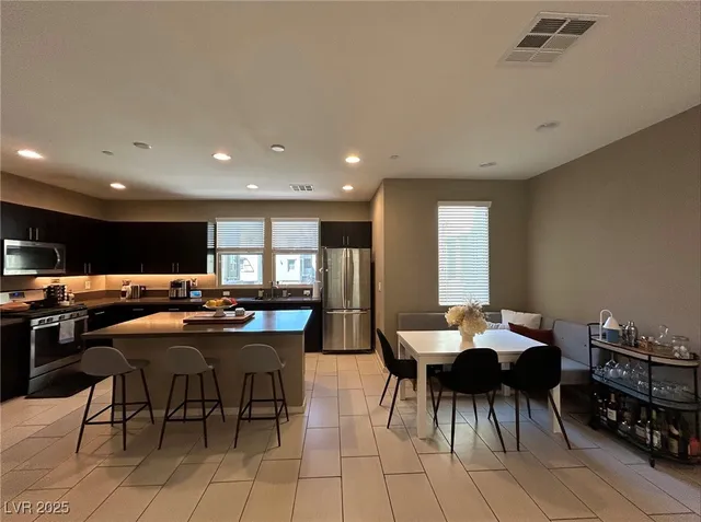 $2,200 | 11231 Hidden Peak Avenue, Unit 207, Las Vegas, NV 89135