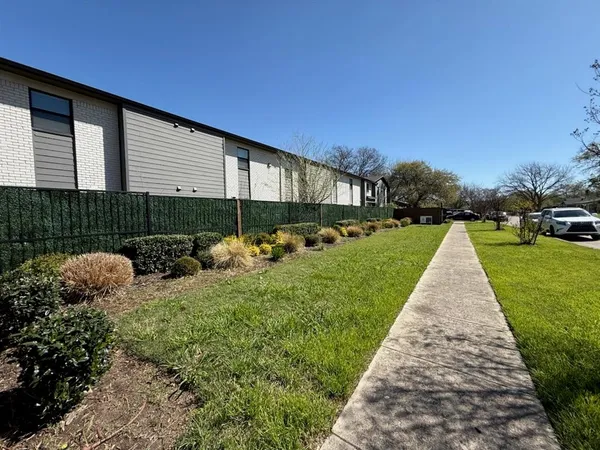 $1,100 | 5928 Fletcher Avenue, Unit 20, Fort Worth, TX 76107