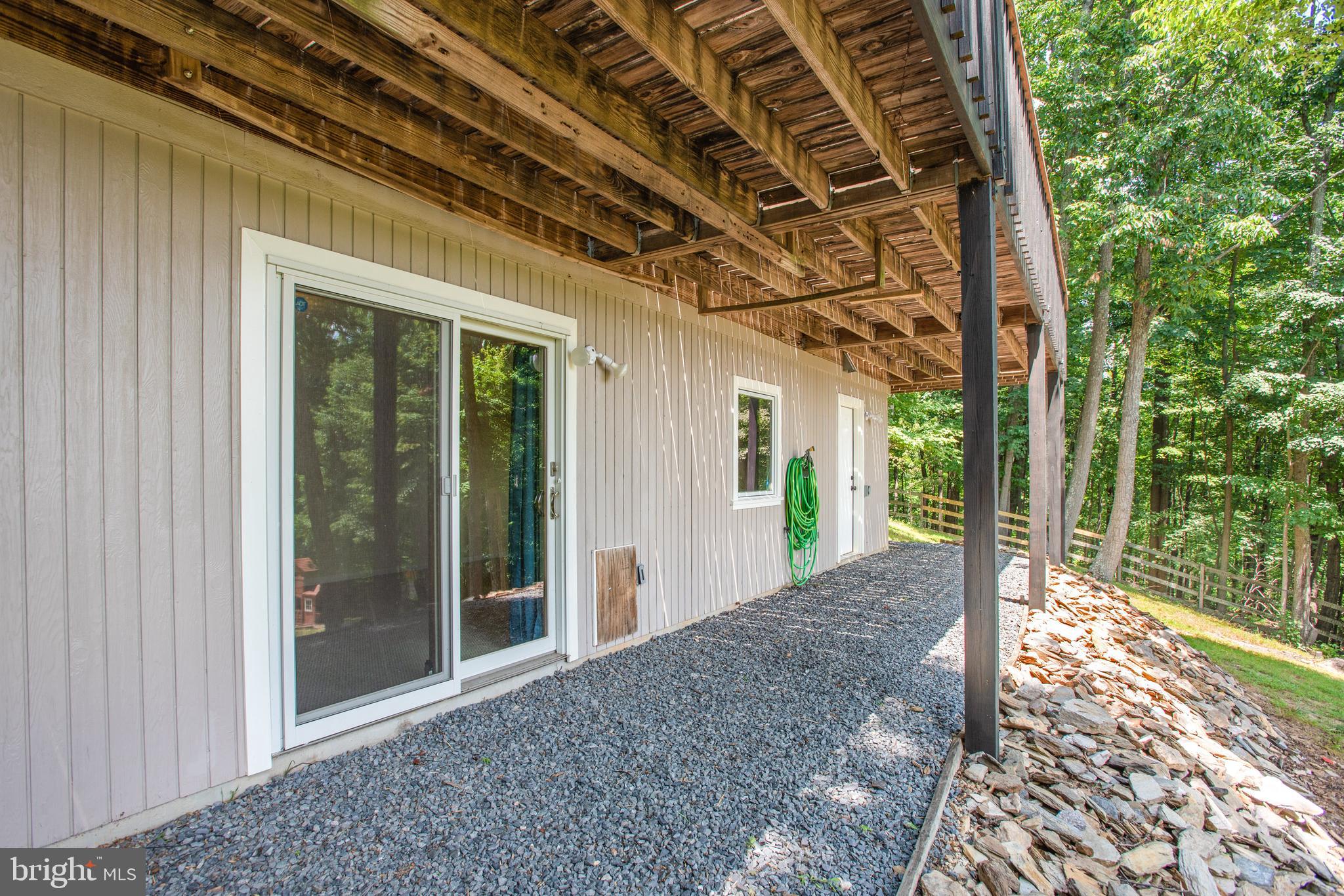 1619 Summit Drive Haymarket, VA 20169 - Photo 35 of 50