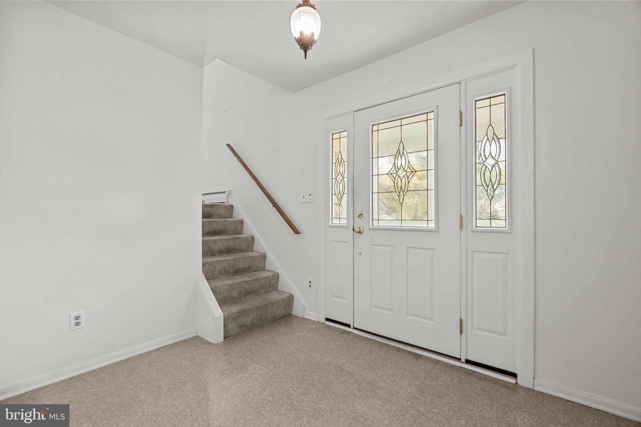 114 Highspire Road Richboro, PA 18954 - Photo 3 of 33 Gallery Image 3