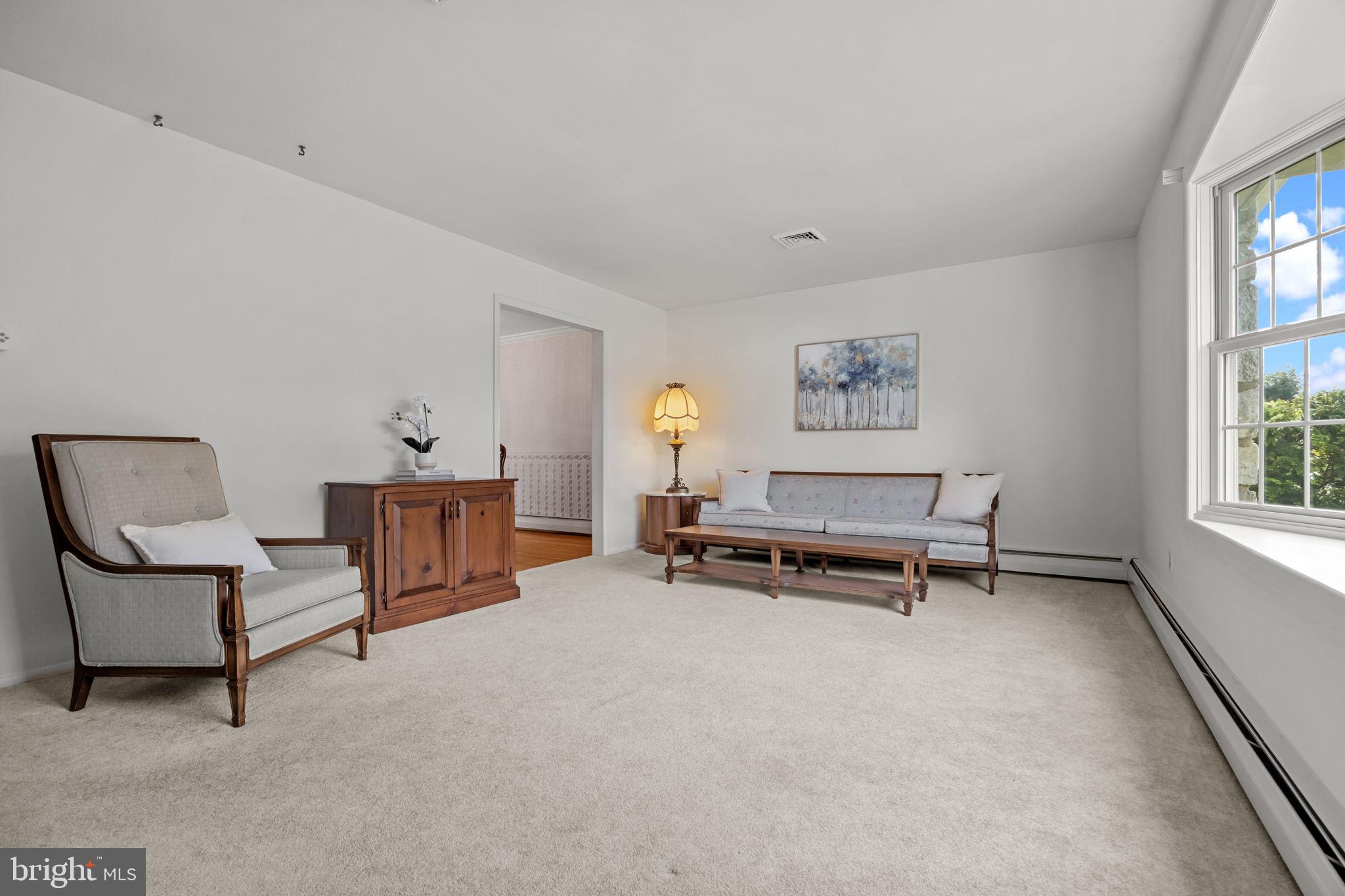 114 Highspire Road Richboro, PA 18954 - Photo 4 of 33 Gallery Image 4