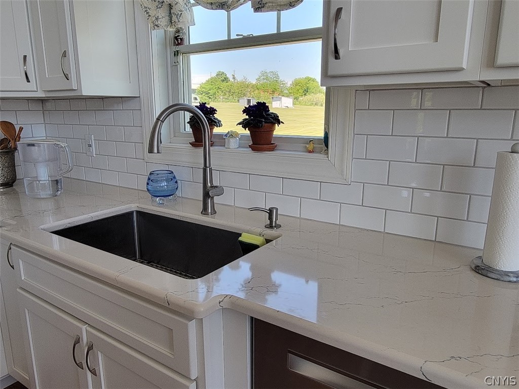 28253 Stony Point Road Cape Vincent, NY 13618 - Photo 18 of 49