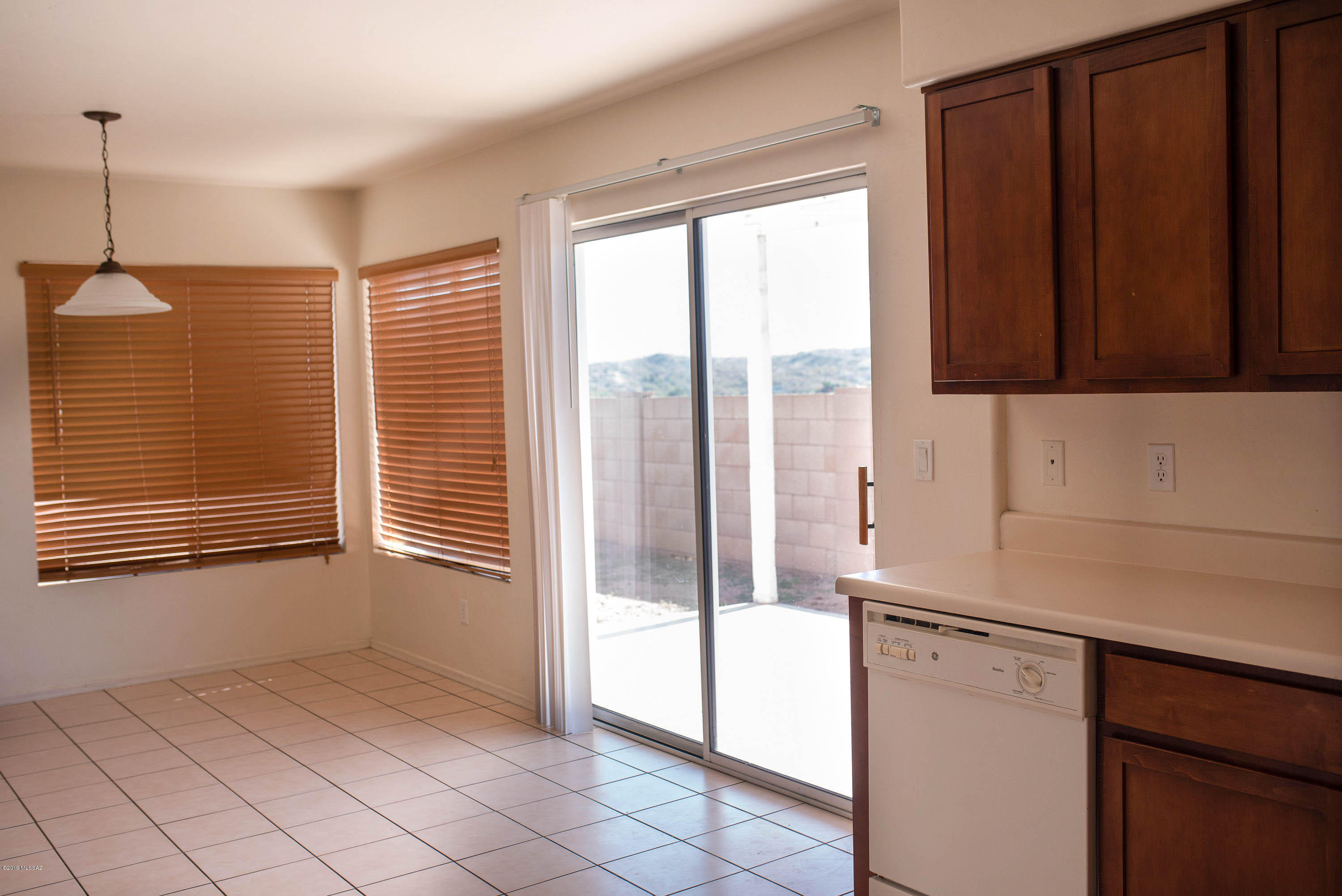 883 Manzanilla Way Rio Rico, AZ 85648 - Photo 7 of 21