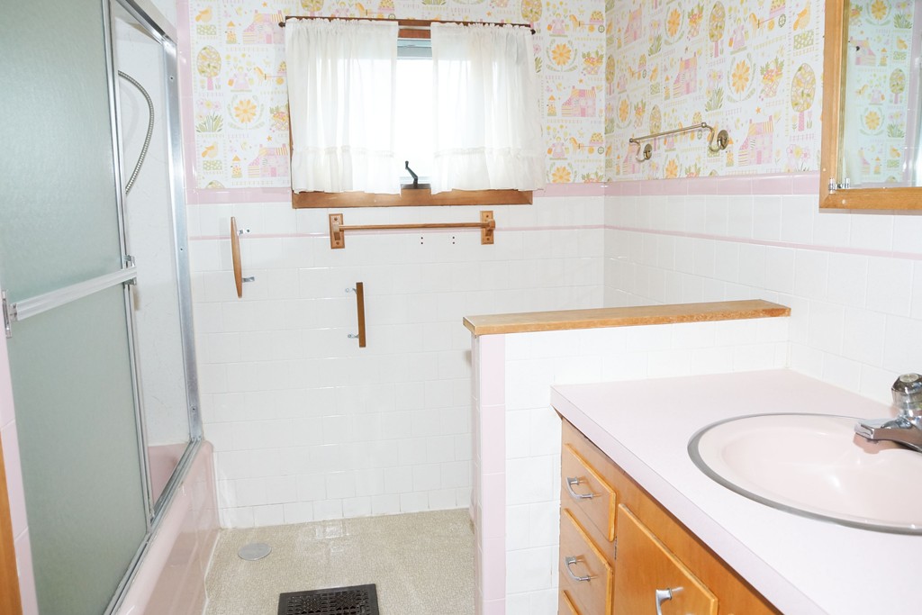 183 State Road Dartmouth, MA 02747 - Photo 16 of 22 Gallery Image 16