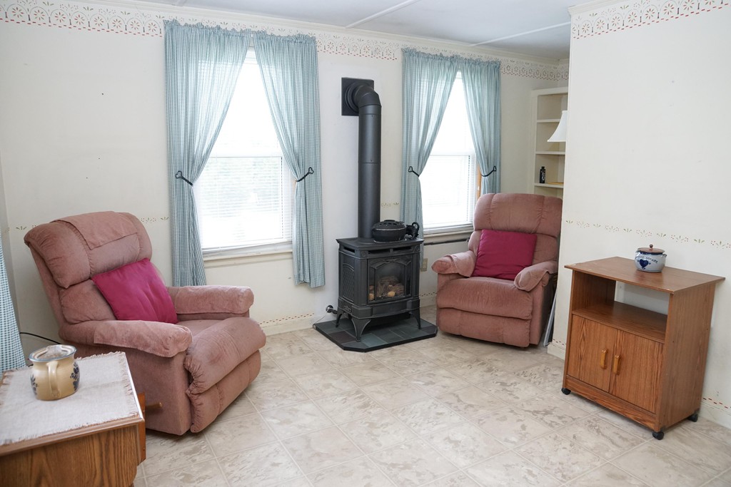 183 State Road Dartmouth, MA 02747 - Photo 4 of 22 Gallery Image 4