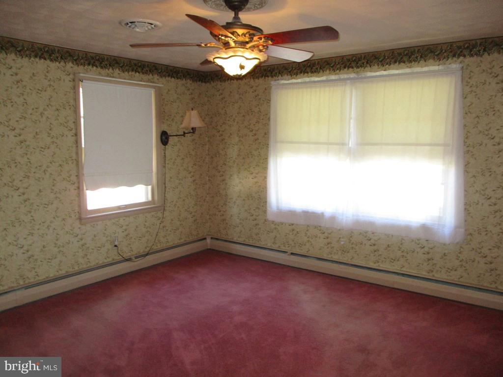 901 Hanover Road York, PA 17408 - Photo 16 of 43