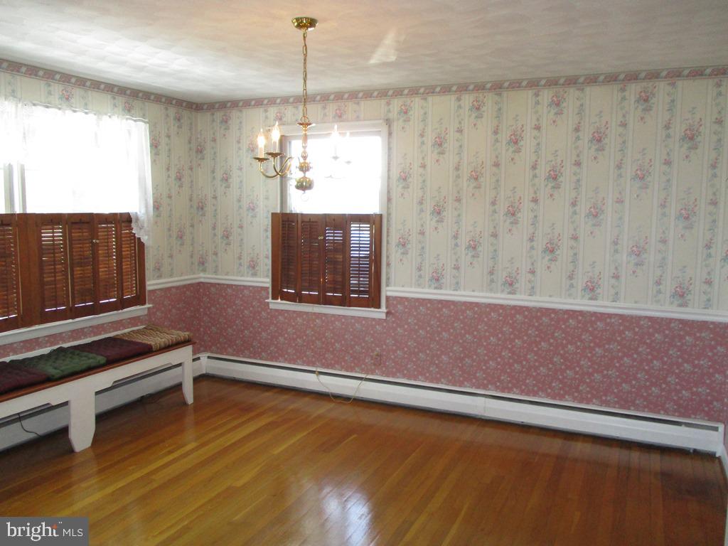 901 Hanover Road York, PA 17408 - Photo 7 of 43