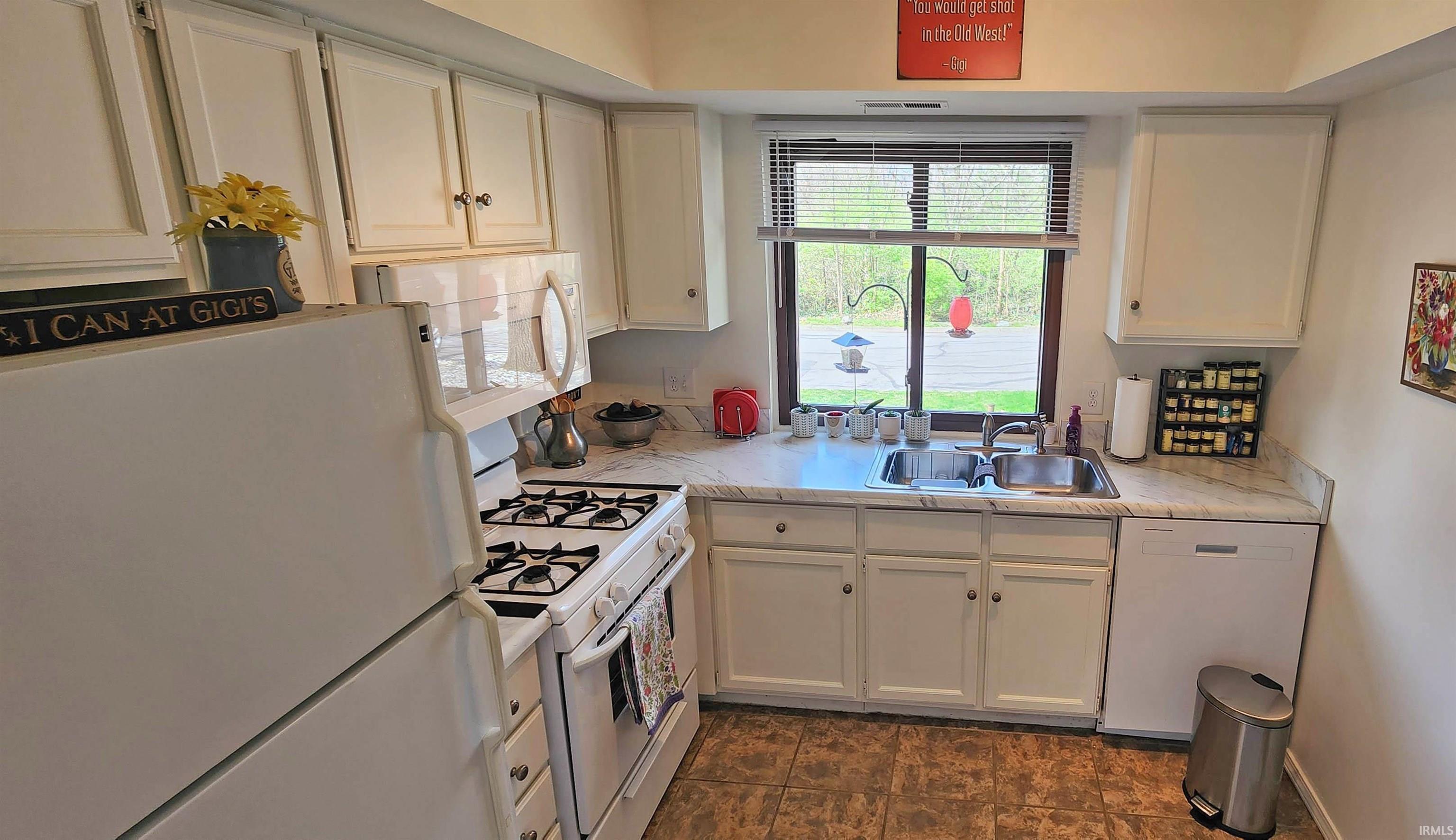 5066 Stellhorn Road Fort Wayne, IN 46815 - Photo 17 of 36