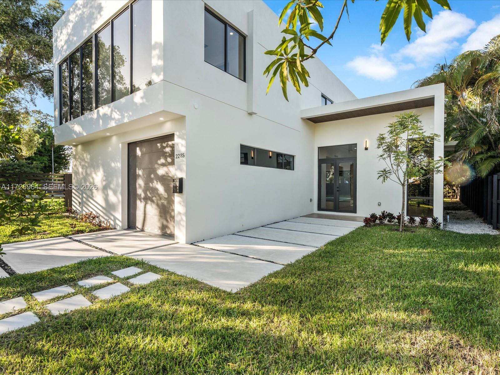 2285 Southwest 17th Terrace Miami, FL 33145 - Photo 2 of 60