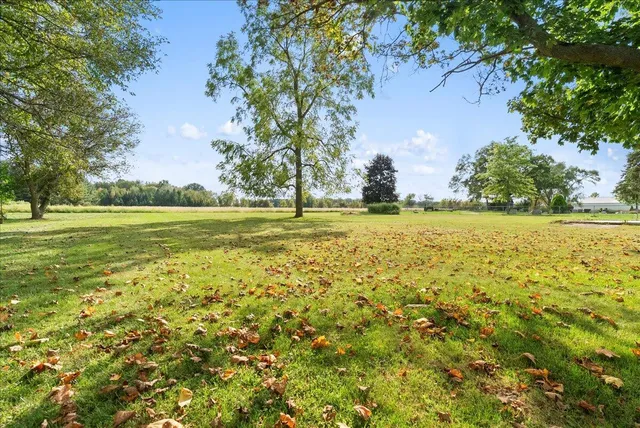 $255,000 | 10101 Carpenter Road, Flushing, MI 48433