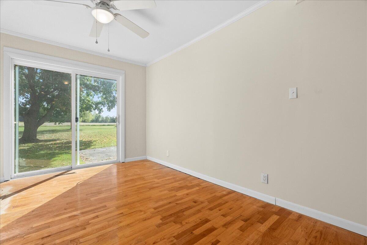 10101 Carpenter Road Flushing, MI 48433 - Photo 6 of 21 12-Media Jett - 15