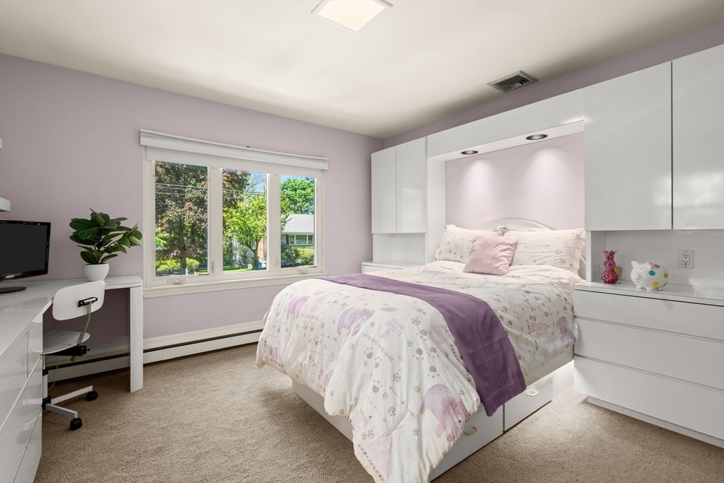 176 Paulson Road Newton, MA 02468 - Photo 14 of 23