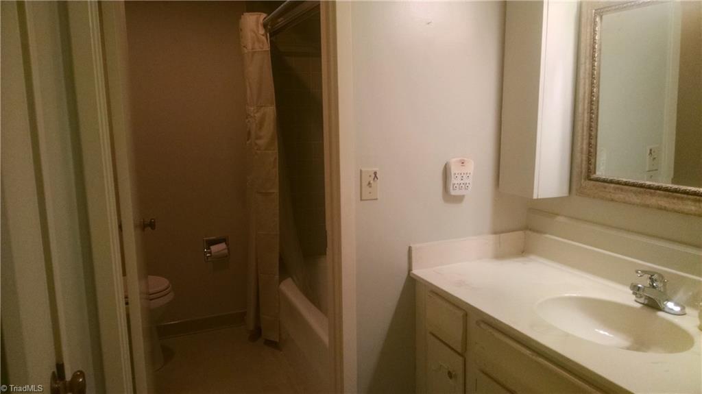 1115 Gatehouse Road High Point, NC 27262 - Photo 14 of 15 Gallery Image 14