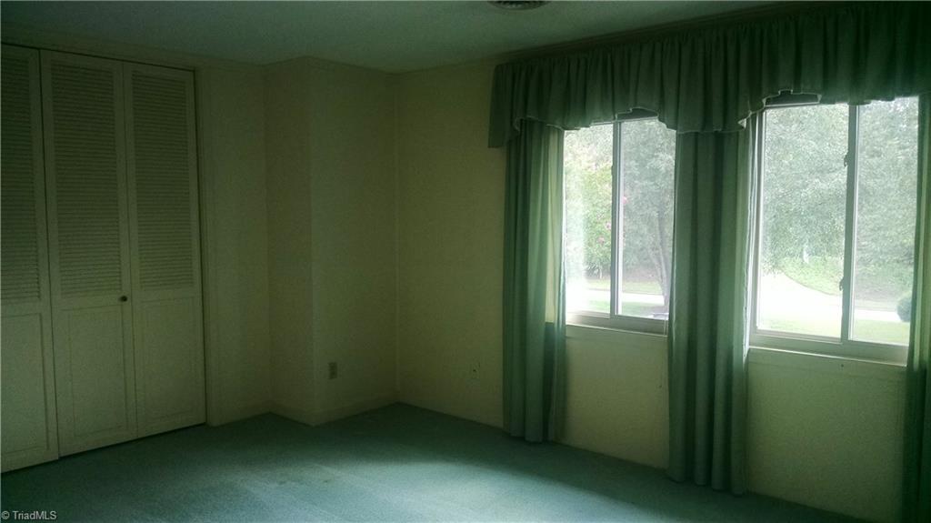 1115 Gatehouse Road High Point, NC 27262 - Photo 10 of 15 Gallery Image 10