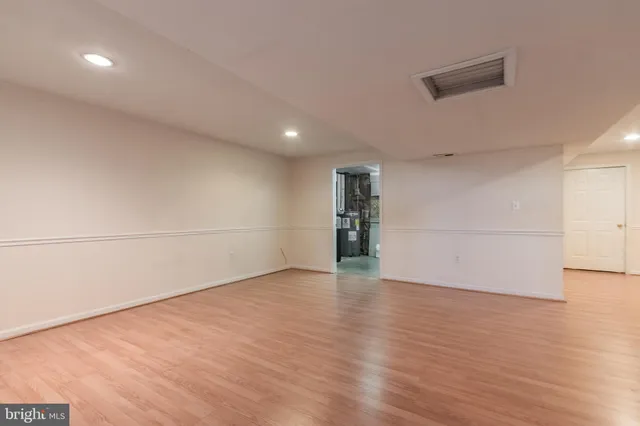 $2,500 | 68 Grace Avenue, Martinsburg, WV 25404