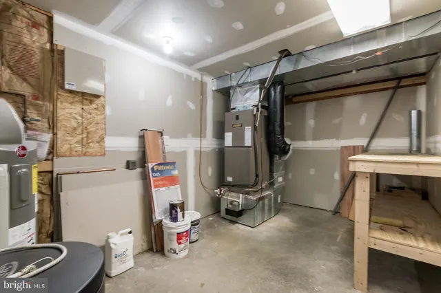 $2,500 | 68 Grace Avenue, Martinsburg, WV 25404