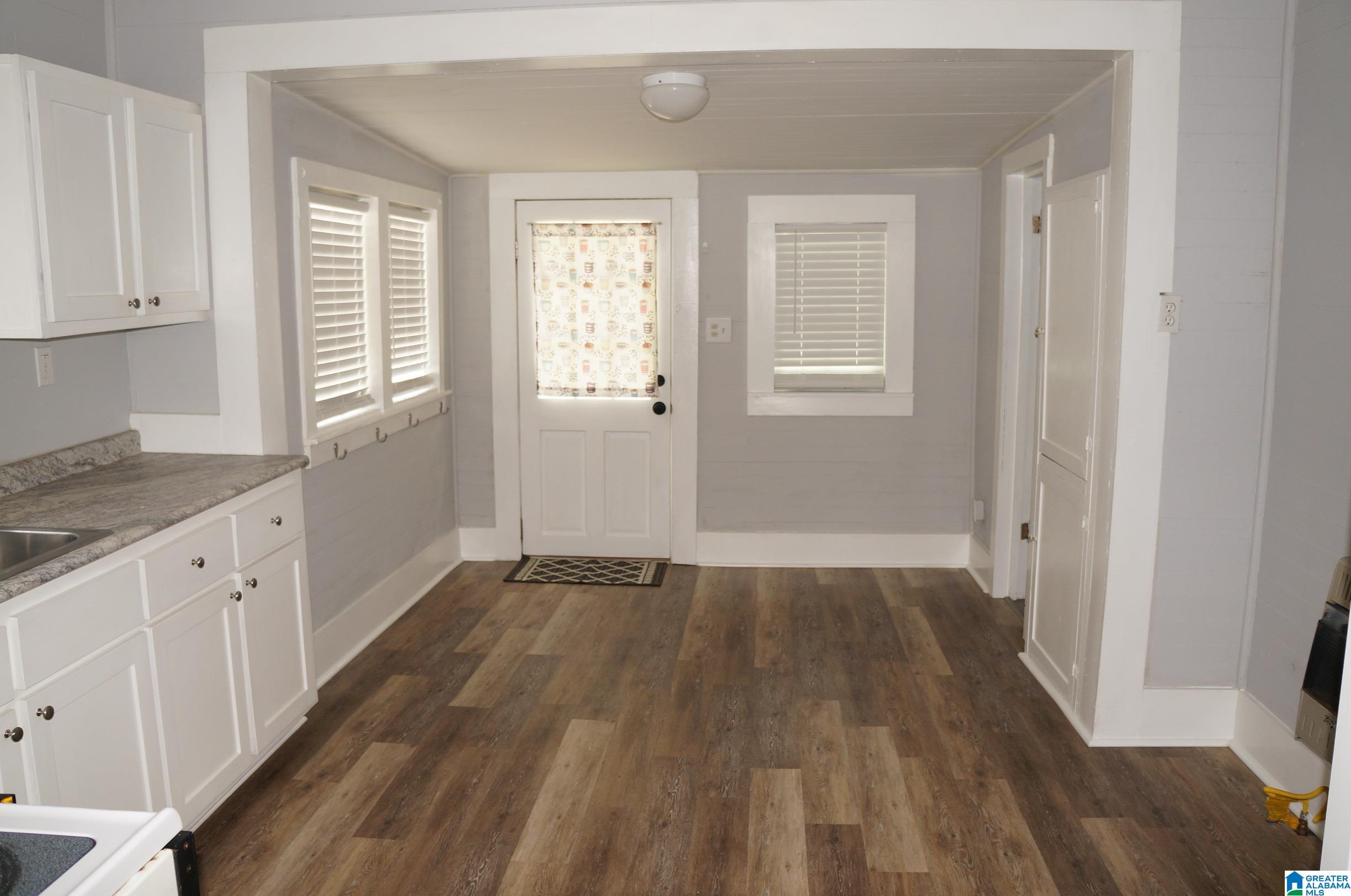 304 East 3rd Street Sylacauga, AL 35150 - Photo 18 of 40