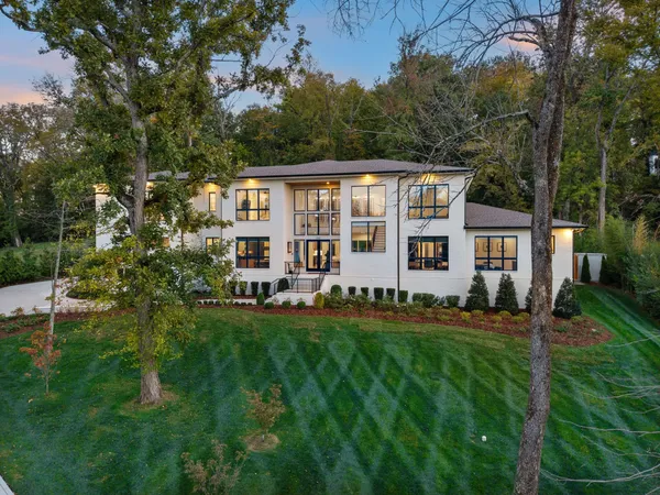$5,295,590 | 1323 Harding Place, Nashville, TN 37215