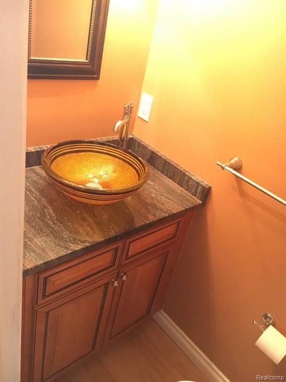 31230 Country Way, Unit 7 Farmington, MI 48331 - Photo 5 of 11