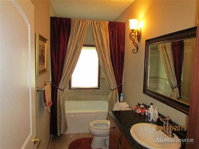 4863 Sandhill Road Almont, MI 48003 - Photo 19 of 25 31153754-18.JPG