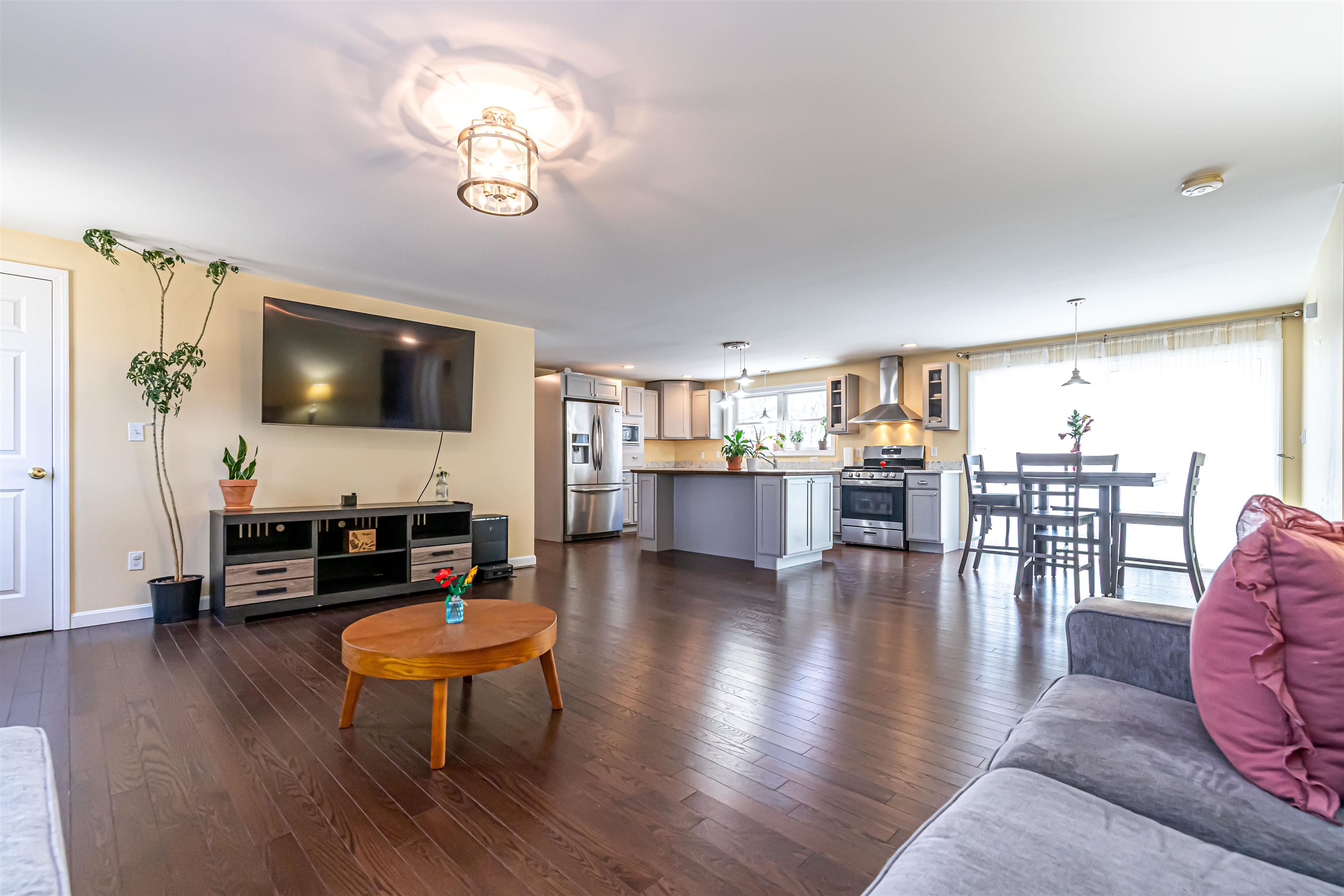 10 Little Falls Bridge Road Rochester, NH 03867 - Photo 3 of 53