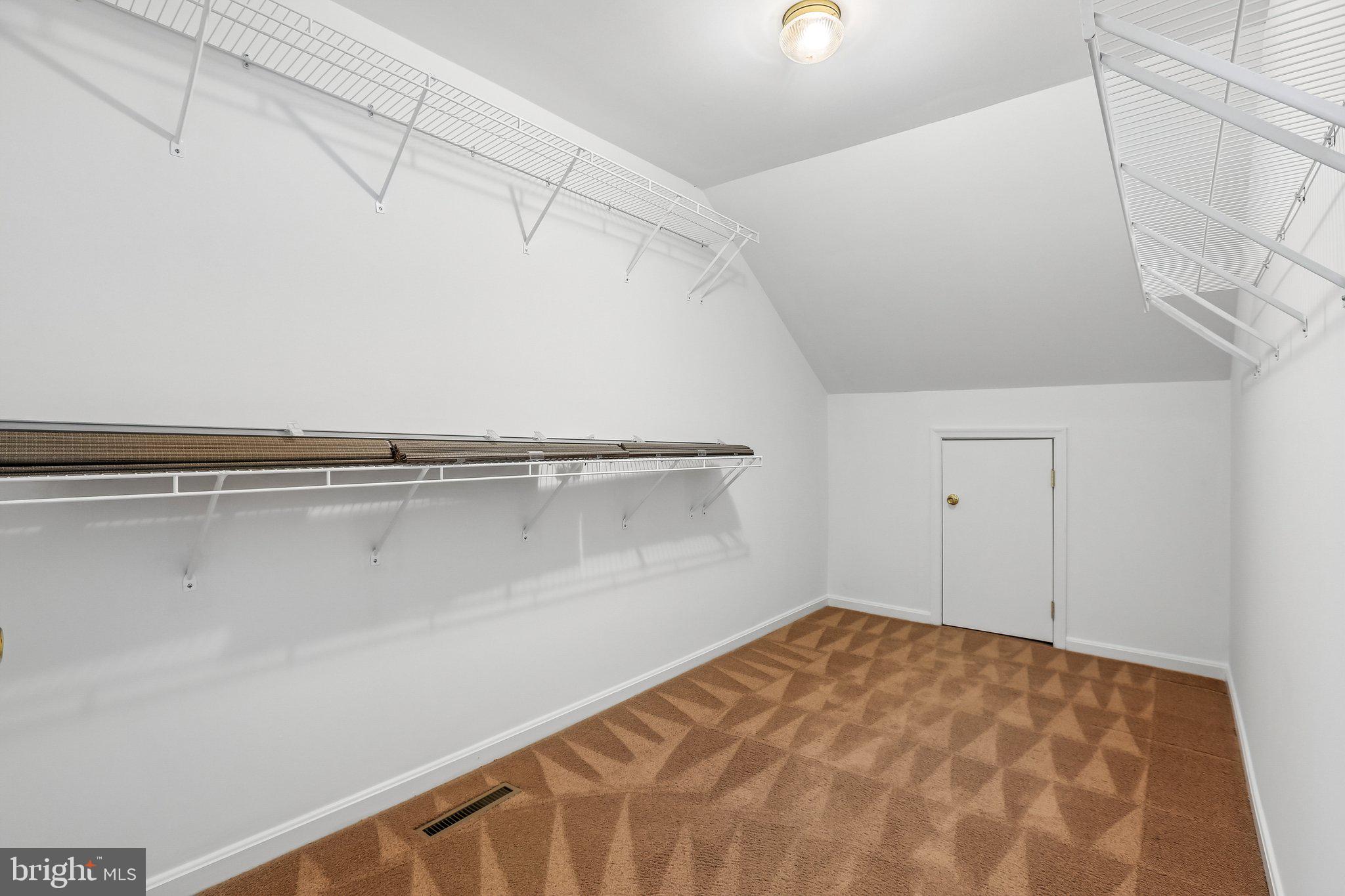 11612 Meeting House Road Myersville, MD 21773 - Photo 24 of 60 Primary Walk-in Closet