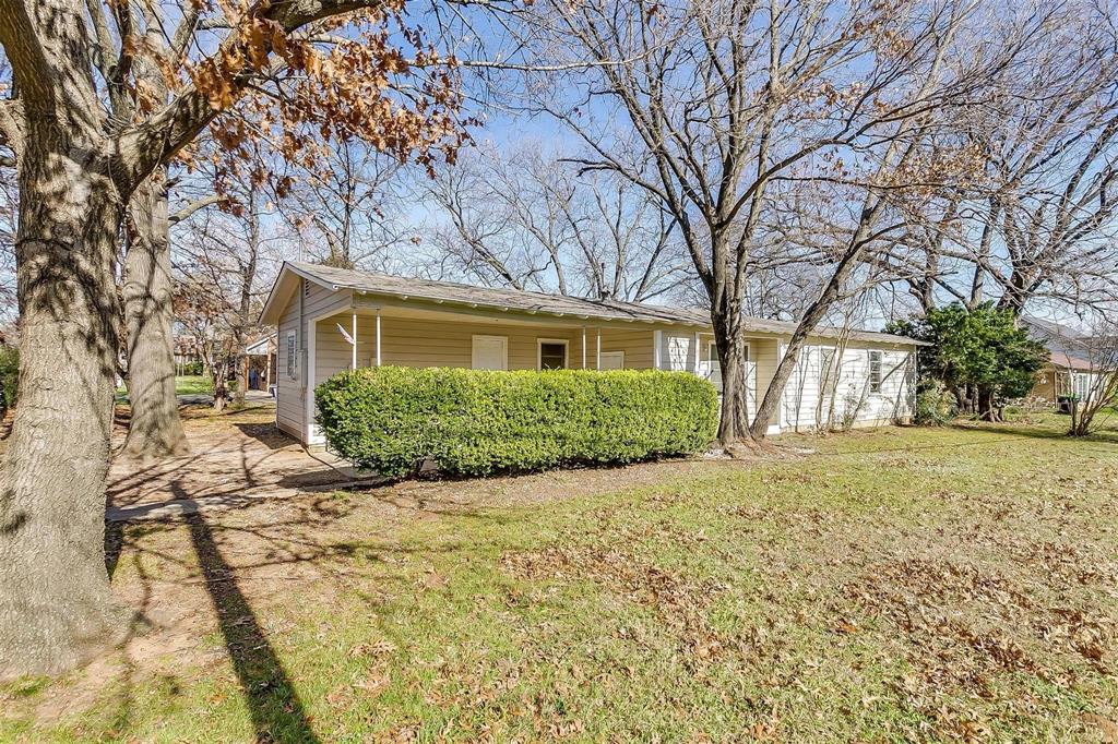 400 East Liberty Street Pilot Point, TX 76258 - Photo 1 of 16 400 E Liberty, Pilot Point TX 76271