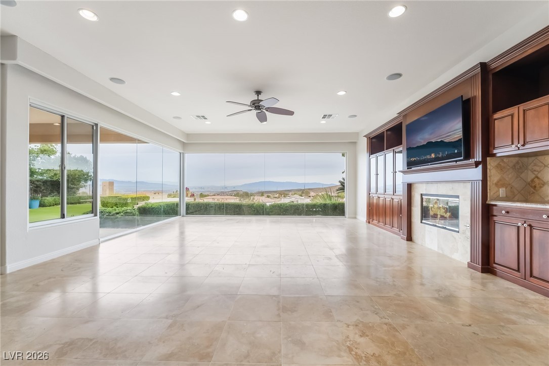 24 Kittansett Loop Henderson, NV 89052 - Photo 13 of 36