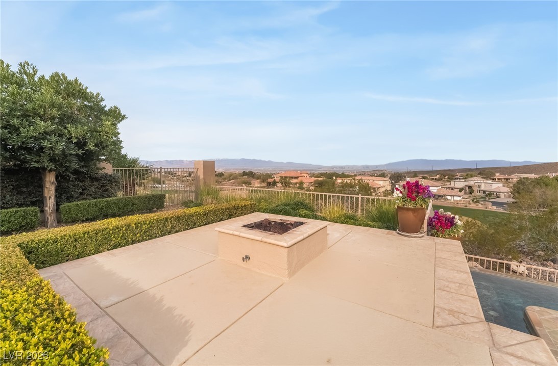 24 Kittansett Loop Henderson, NV 89052 - Photo 32 of 36