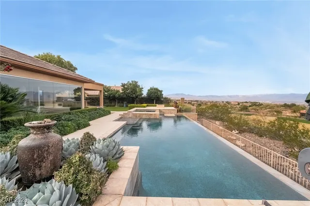 $5,500 | 24 Kittansett Loop, Henderson, NV 89052