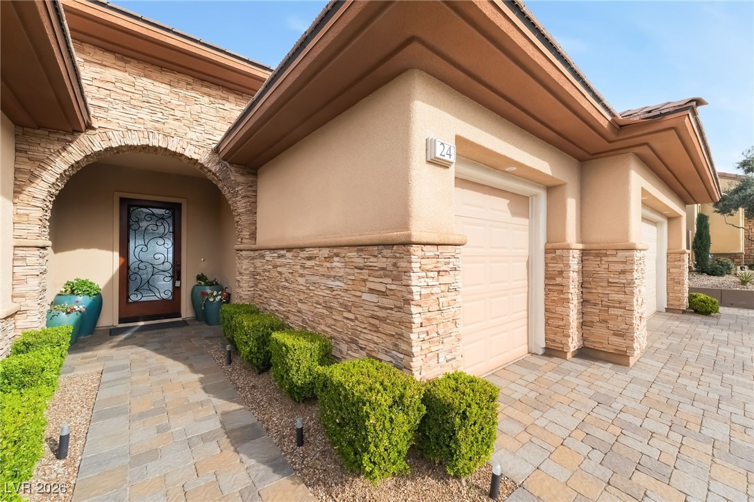 24 Kittansett Loop Henderson, NV 89052 - Photo 8 of 36