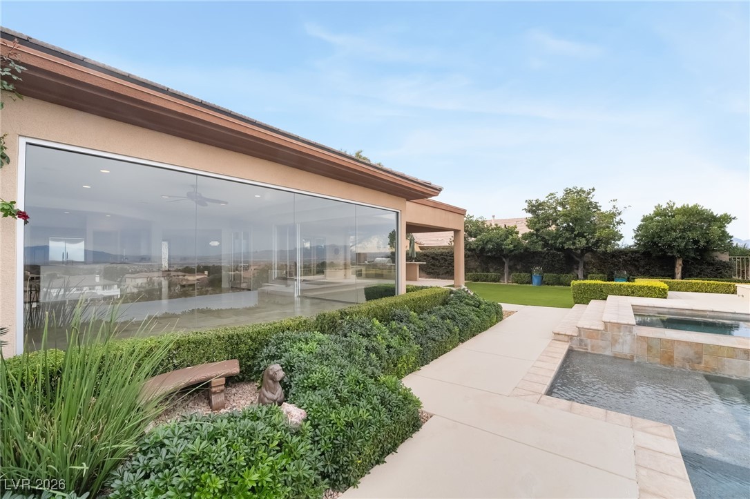 24 Kittansett Loop Henderson, NV 89052 - Photo 9 of 36