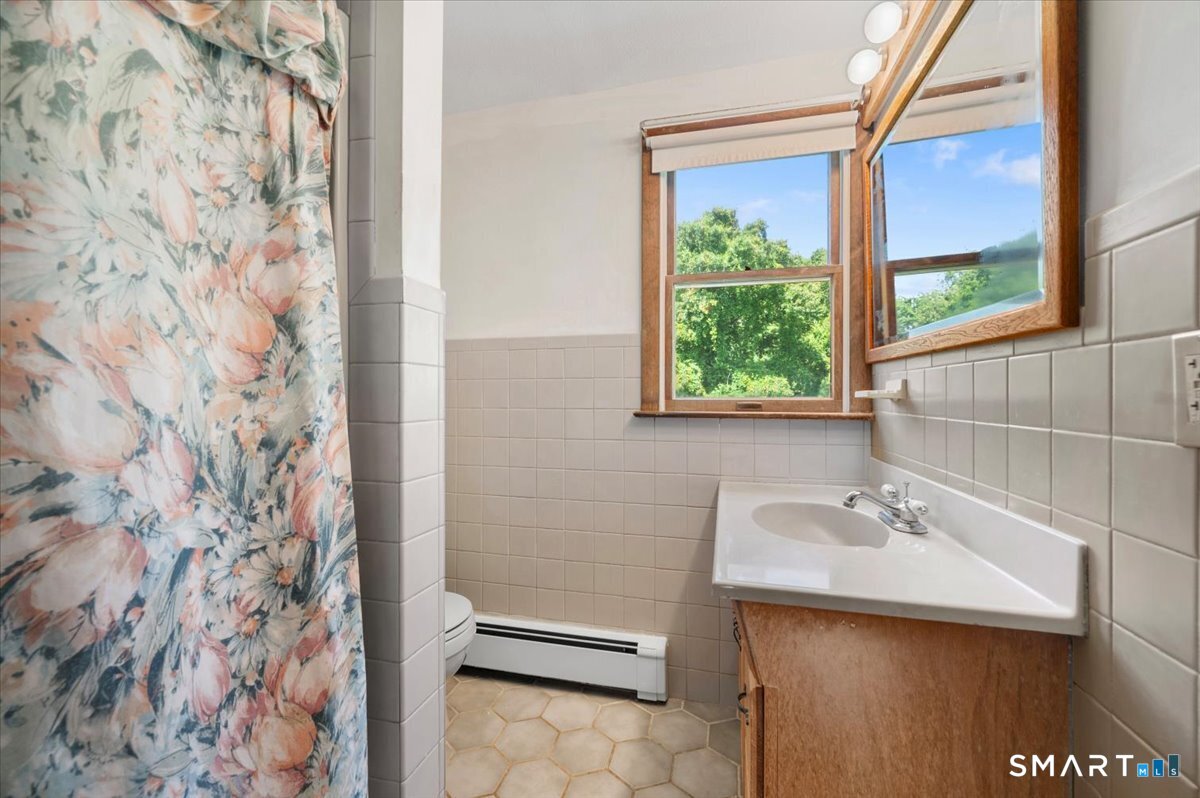 74 Rye Street East Windsor, CT 06016 - Photo 12 of 40