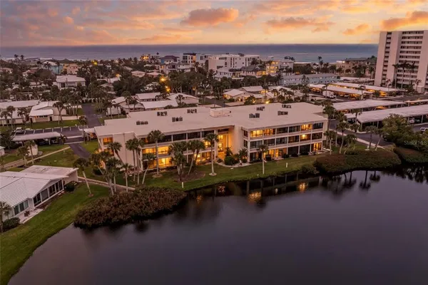 $699,000 | 101 Whispering Sands Drive, Unit 105, Sarasota, FL 34242