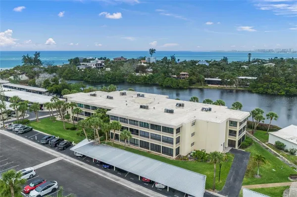 $699,000 | 101 Whispering Sands Drive, Unit 105, Sarasota, FL 34242