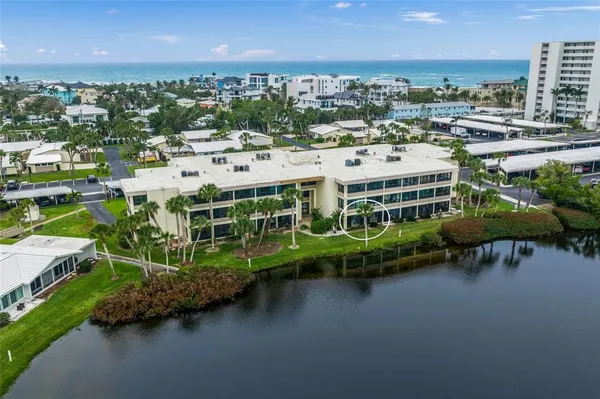 $699,000 | 101 Whispering Sands Drive, Unit 105, Sarasota, FL 34242