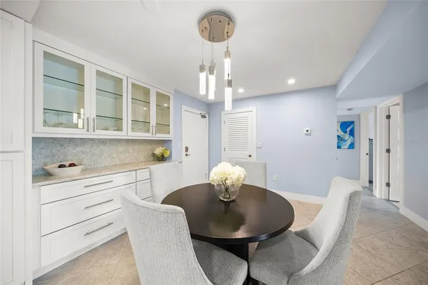 $699,000 | 101 Whispering Sands Drive, Unit 105, Sarasota, FL 34242