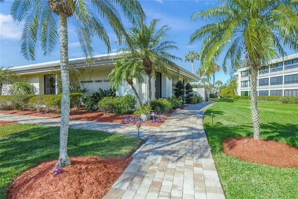$699,000 | 101 Whispering Sands Drive, Unit 105, Sarasota, FL 34242