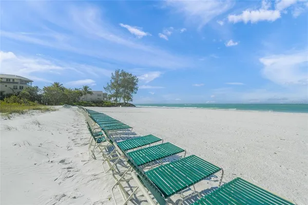 $699,000 | 101 Whispering Sands Drive, Unit 105, Sarasota, FL 34242