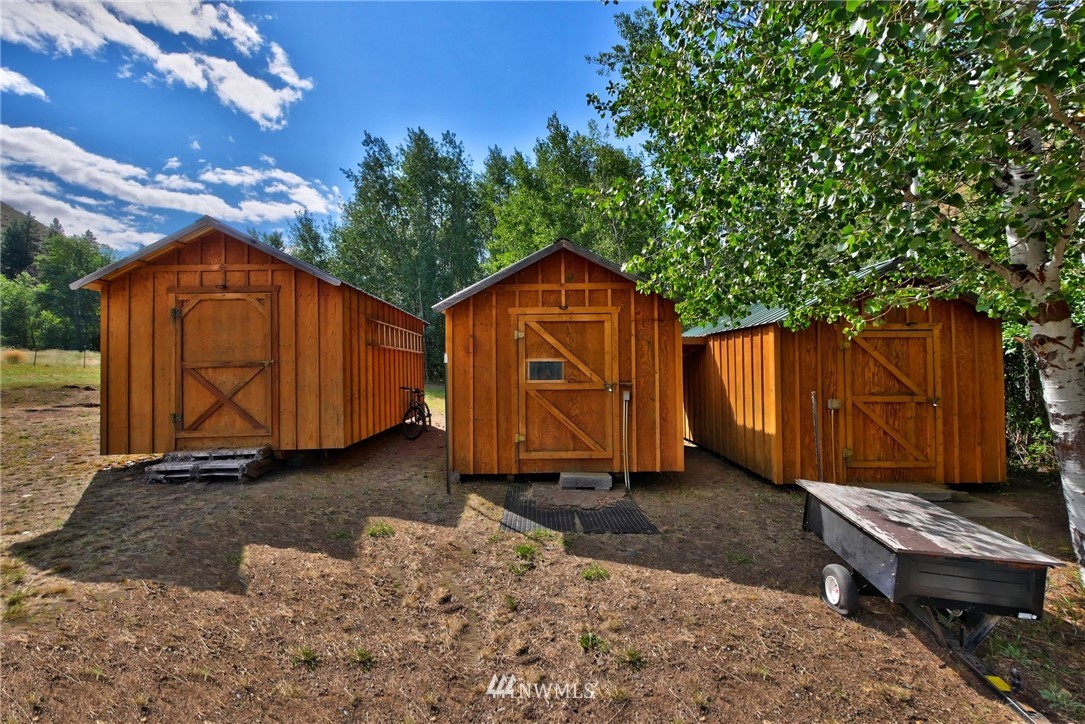 26 Davis Lake Road Winthrop, WA 98862 - Photo 9 of 37 Gallery Image 9