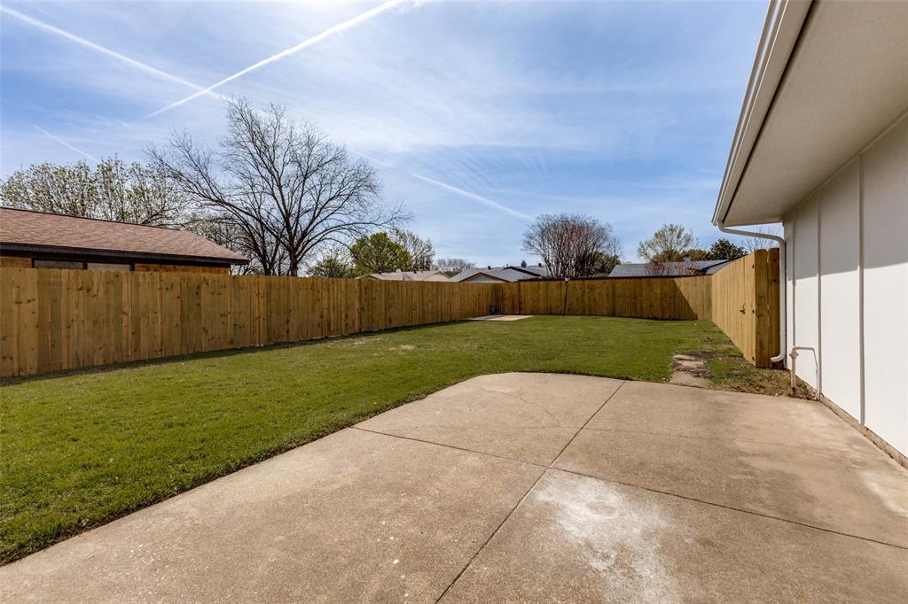 3406 Blue Ridge Lane Garland, TX 75042 - Photo 23 of 25 a view of a backyard