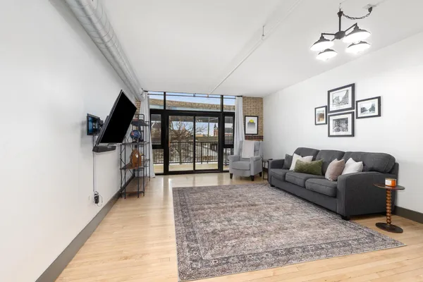 $420,000 | 600 Broadway Avenue Northwest, Unit 226, Grand Rapids, MI 49504