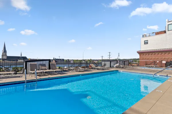 $420,000 | 600 Broadway Avenue Northwest, Unit 226, Grand Rapids, MI 49504